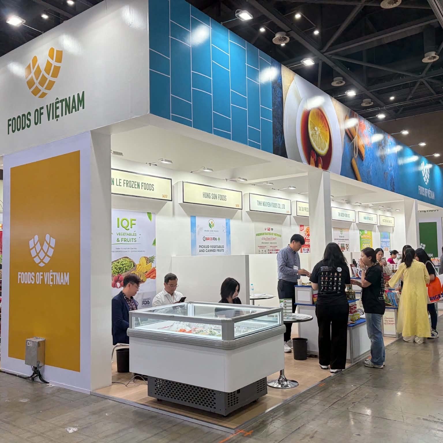 Gian hàng Việt Nam giới thiệu sản phẩm đặc trưng tại Seoul, Hàn Quốc