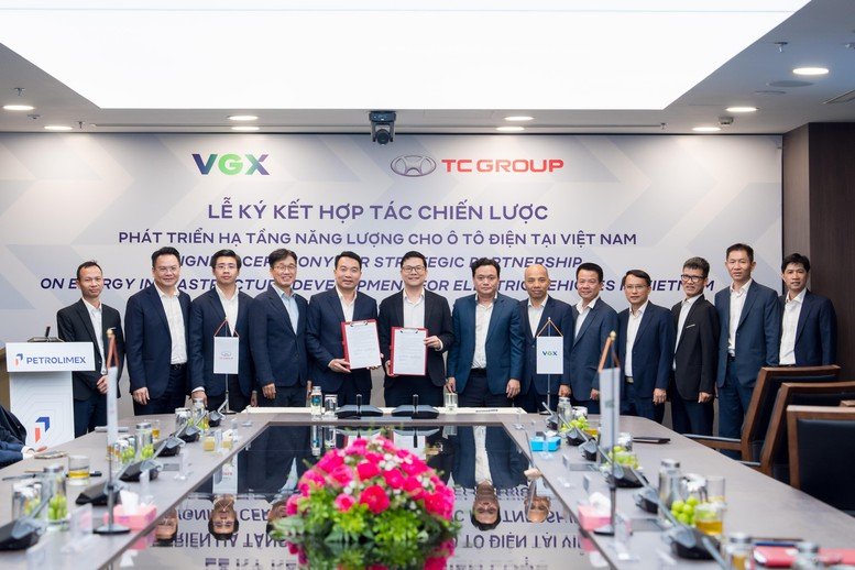 Thêm liên kết phát triển hạ tầng sạc cho xe điện tại Việt Nam
