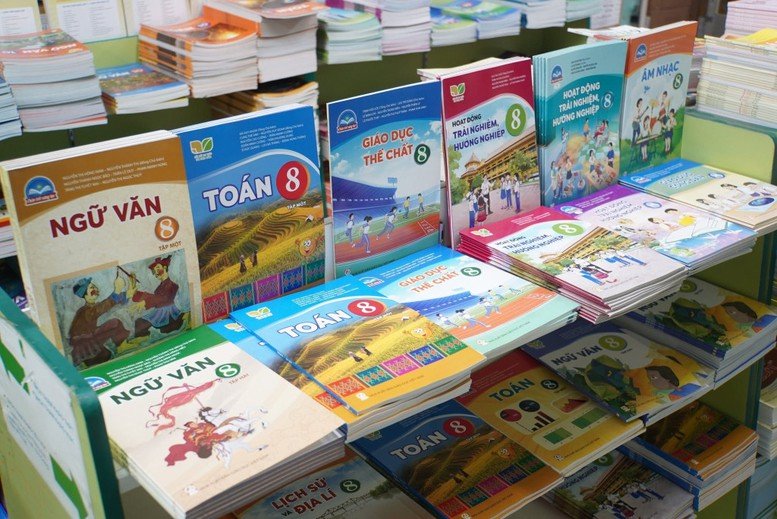 NXB Giáo dục Việt Nam tập trung nguồn lực bảo đảm cung ứng sách giáo khoa