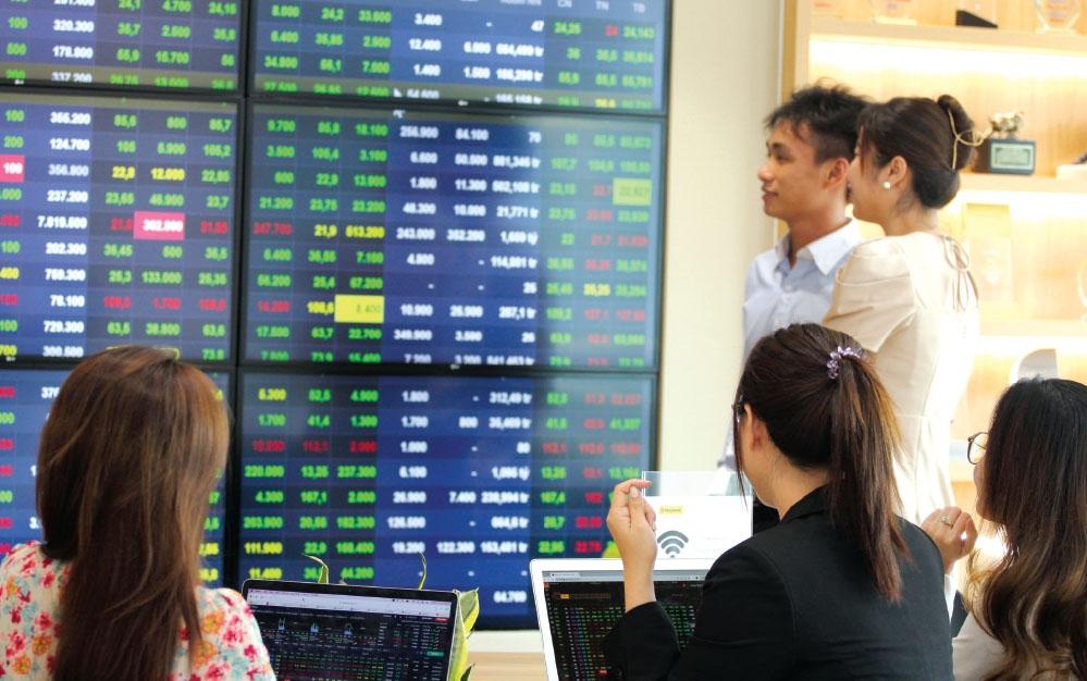 Chứng khoán tuần qua: Khối ngoại mua ròng 2.613 tỷ đồng, VN-Index tăng hơn 20 điểm