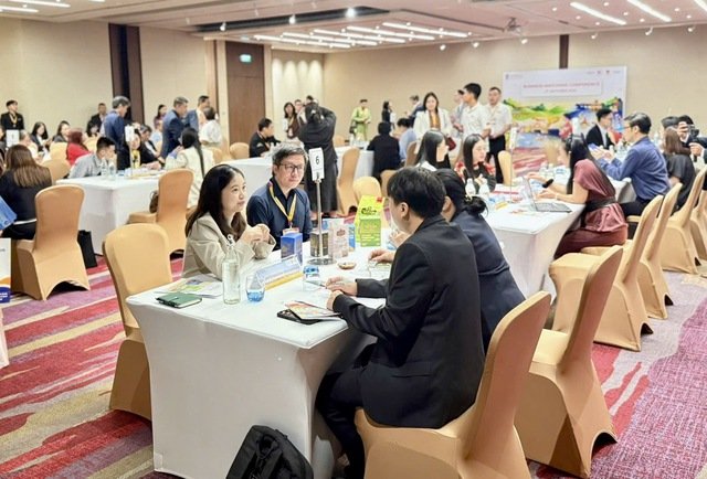 C&aacute;c doanh nghiệp H&agrave; Nội tham gia c&aacute;c chương tr&igrave;nh giao thương, kết nối đối t&aacute;c, t&igrave;m hiểu th&ocirc;ng tin về thị trường Th&aacute;i Lan. Ảnh: SCT