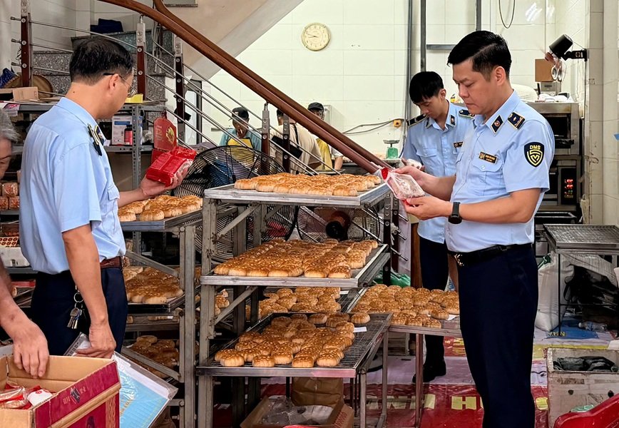 Hưng Yên tăng cường kiểm tra thị trường dịp Tết Trung thu