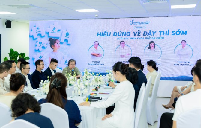 Thịt, sữa bị “đồn oan” gây dậy thì sớm: Chuyên gia chỉ điểm những thứ thực sự cần hạn chế