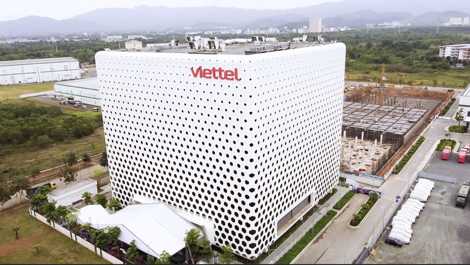 Giá điện data center: Viettel, CMC kiến nghị thống nhất cách tính