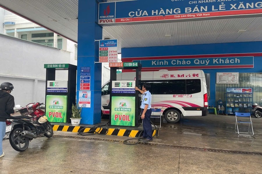 Lâm Đồng siết giám sát thị trường xăng dầu, ngăn găm hàng, tạo khan hiếm giả
