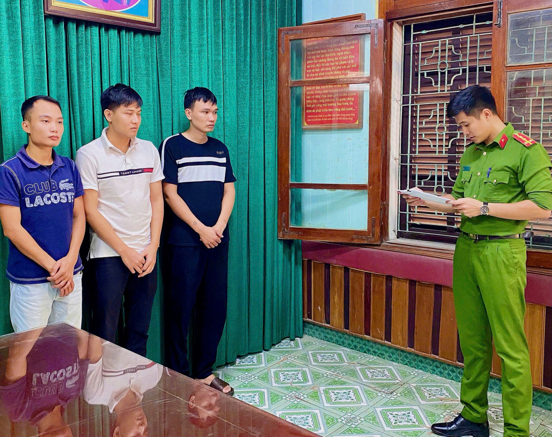 Hưng Yên: Khởi tố 3 đối tượng giăng bẫy tiền ảo đa cấp, nhắm vào người cao tuổi