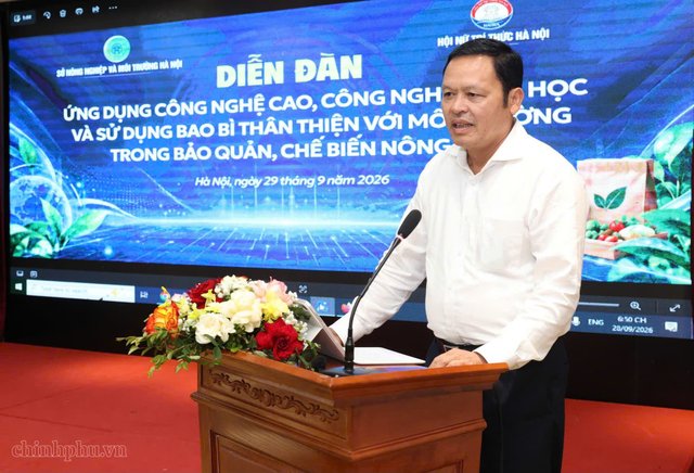 &Ocirc;ng Tạ Văn Tường, Ph&oacute; Gi&aacute;m đốc Sở N&ocirc;ng nghiệp v&agrave; M&ocirc;i trường H&agrave; Nội ph&aacute;t biểu tại Diễn đ&agrave;n. Ảnh: chinhphu.vn/Thiện T&acirc;m