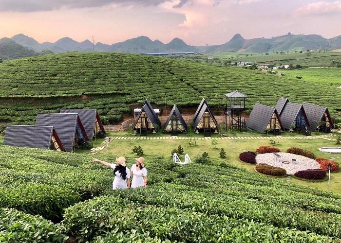 Mộc Ch&acirc;u sở hữu lợi thế về cảnh quan thi&ecirc;n nhi&ecirc;n, kh&iacute; hậu v&agrave; văn h&oacute;a bản địa, thu h&uacute;t sự quan t&acirc;m của nhiều nh&agrave; đầu tư bất động sản du lịch. Ảnh Internet