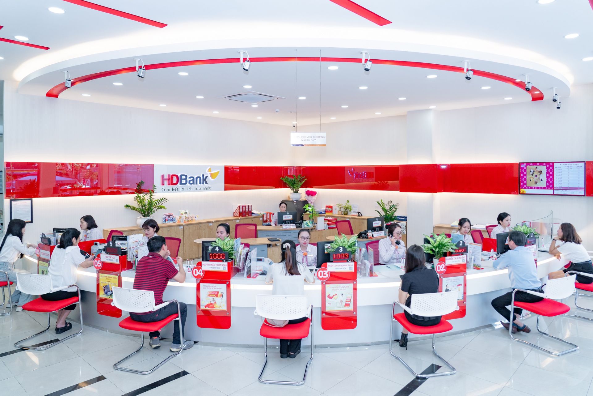 HDBank sẽ chốt quyền trả cổ tức bằng cổ phiếu tỷ lệ 25% v&agrave; ph&aacute;t h&agrave;nh cổ phiếu thưởng tỷ lệ 5%.