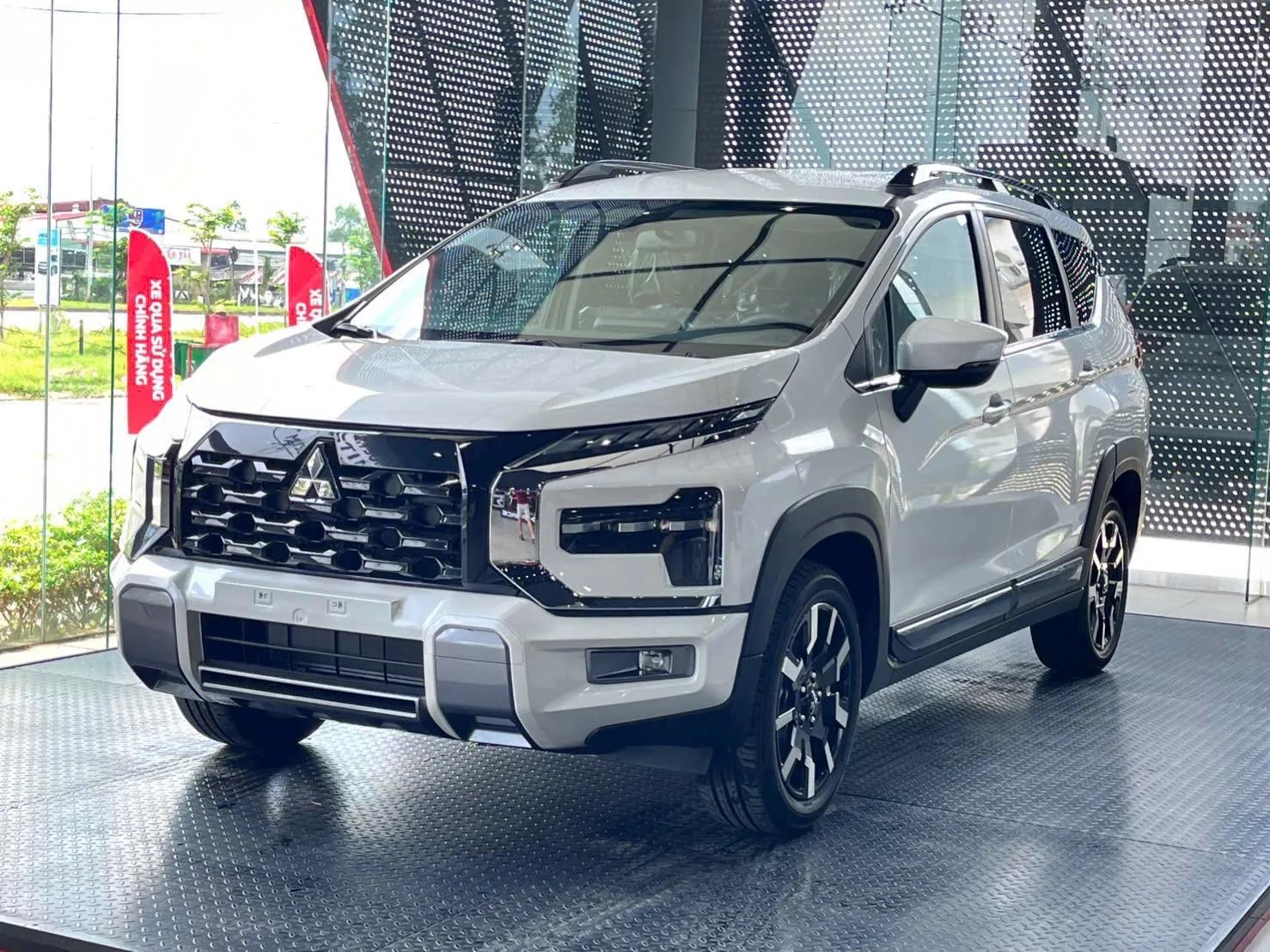 Mitsubishi Triton giảm tới 56 triệu đồng trong tháng 10