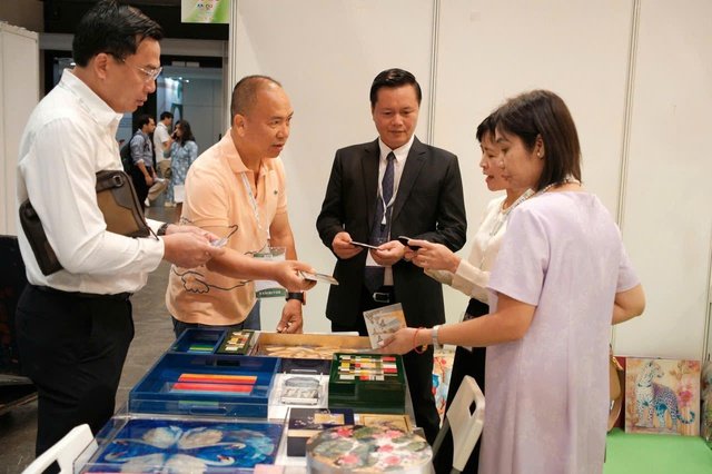 Hà Nội đẩy mạnh kết nối giao thương thủ công mỹ nghệ tại Hồng Kông năm 2026