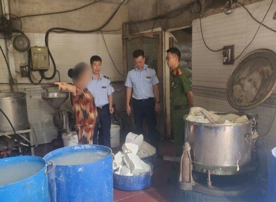 Sơn La: Đội QLTT số 2 xử lý 26 vụ vi phạm về an toàn thực phẩm