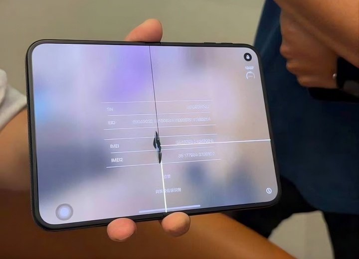 Hiện chưa x&aacute;c định được nguy&ecirc;n nh&acirc;n sự cố, trong khi Apple vẫn giữ im lặng.