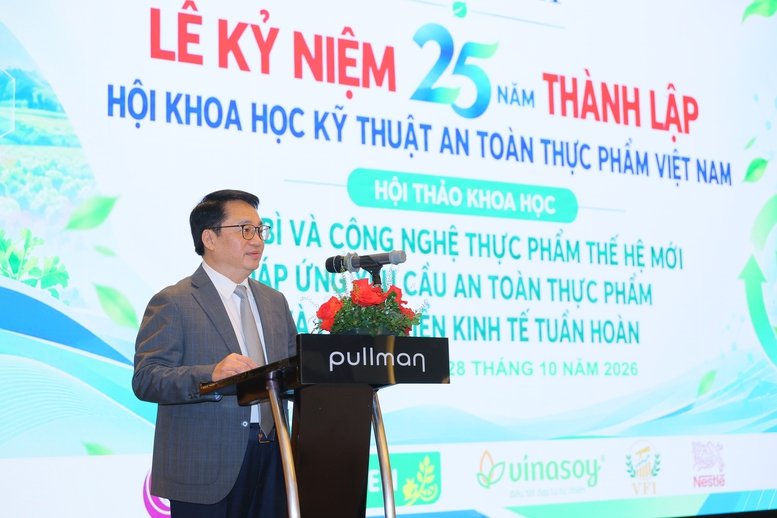 &Ocirc;ng B&ugrave;i Đức Lập, Ph&oacute; Cục trưởng Cục An to&agrave;n thực phẩm (Bộ Y tế) ph&aacute;t biểu tại sự kiện