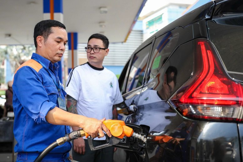 Điều chỉnh giá xăng dầu từ 15h ngày 29/10